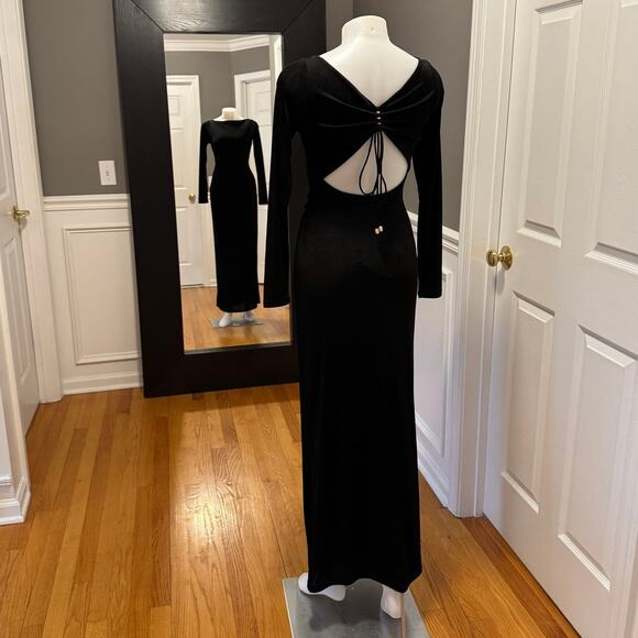Significant Other Bambi Long Sleeve Cut Out Back Ruched Black Maxi Dress Size 4 - Picture 2 of 15